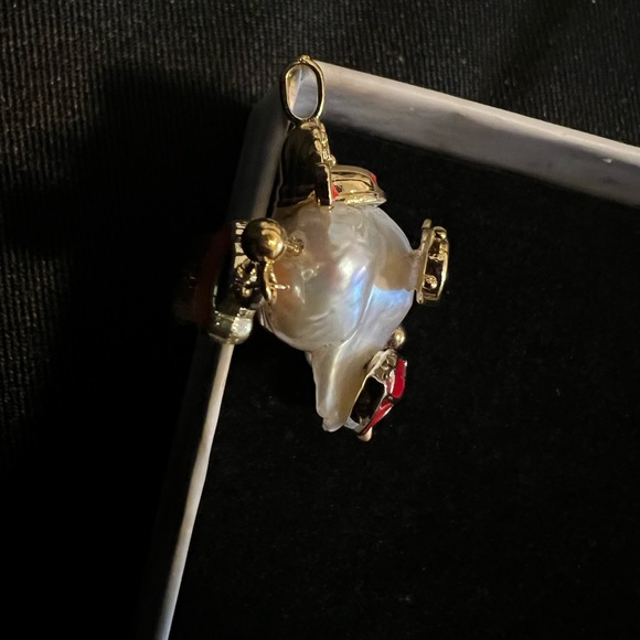 New Sea Pearl Lucky Cat Pendant - Picture 4 of 6